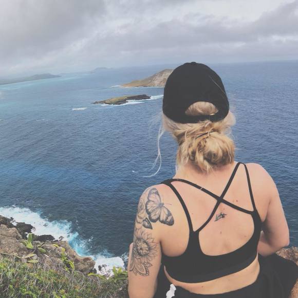 Meet your Posher, Jillian - Picture 1 of 1